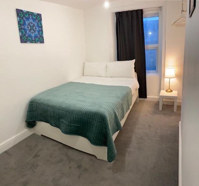Lord Merit Guest Rooms In King'S Cross St Pancras Лондон Экстерьер фото
