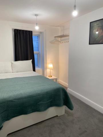 Lord Merit Guest Rooms In King'S Cross St Pancras Лондон Экстерьер фото
